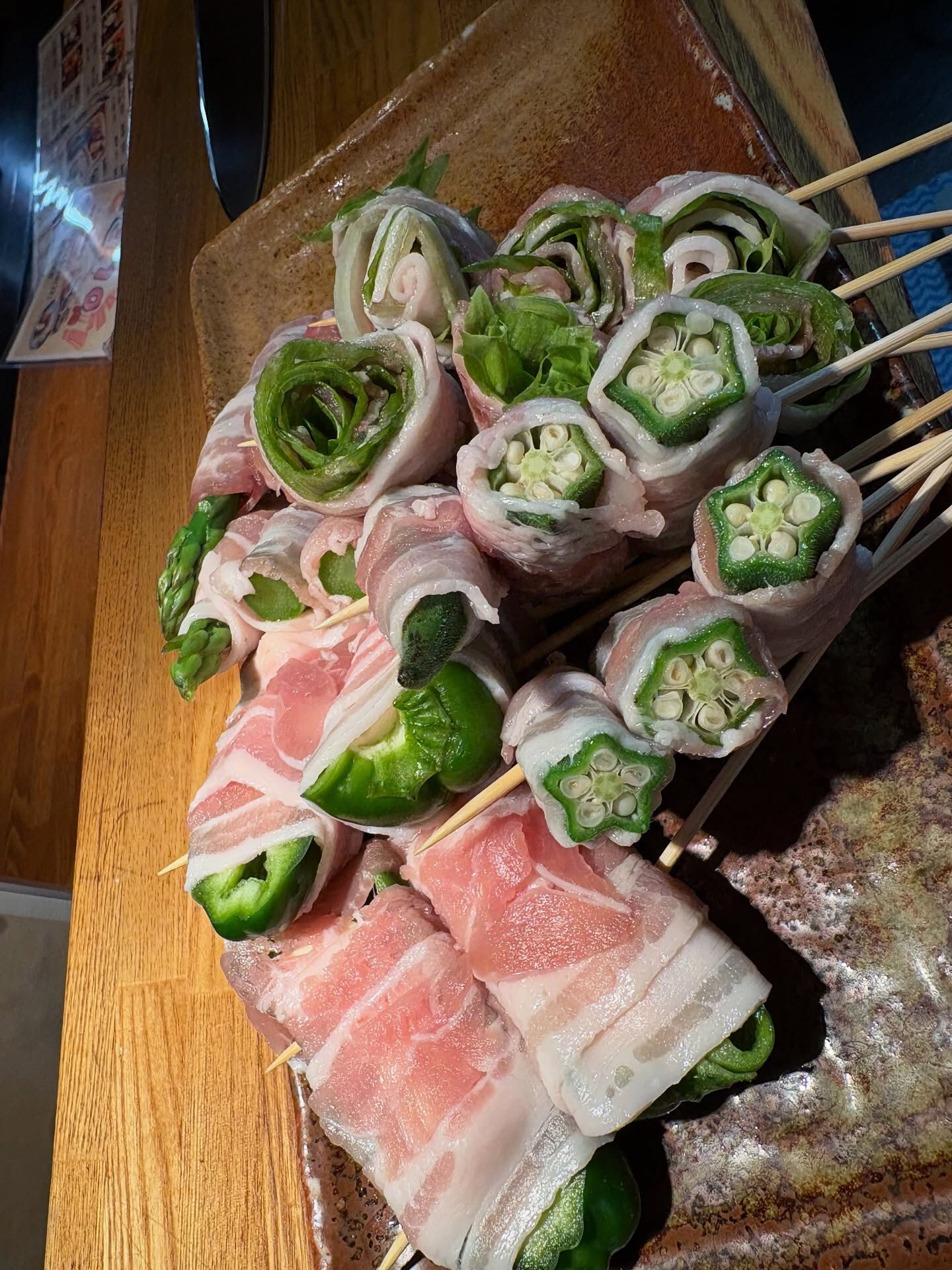 【朝から巻き巻きターイム🐷🫑】