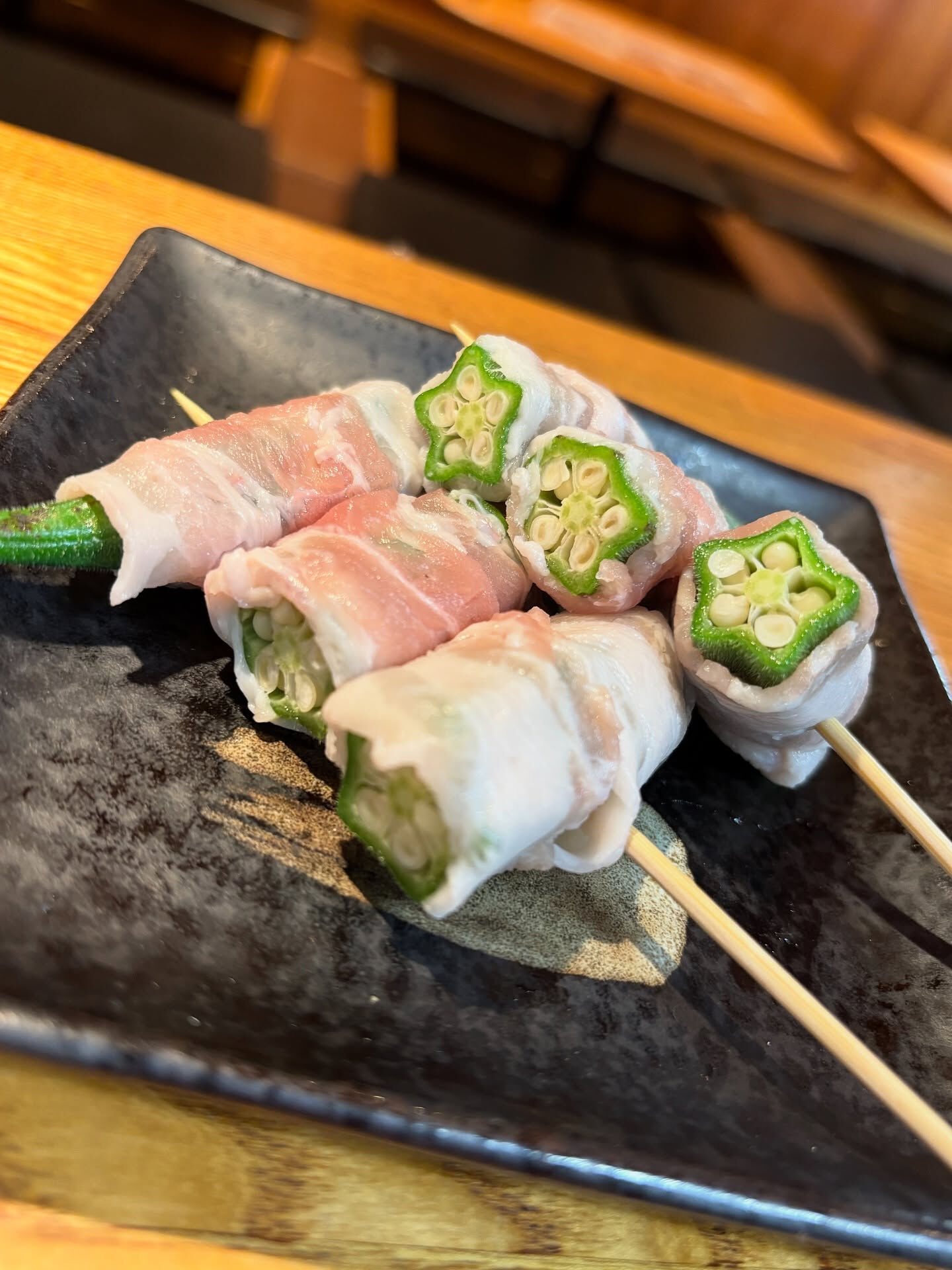 【朝から巻き巻きターイム🐷🫑】