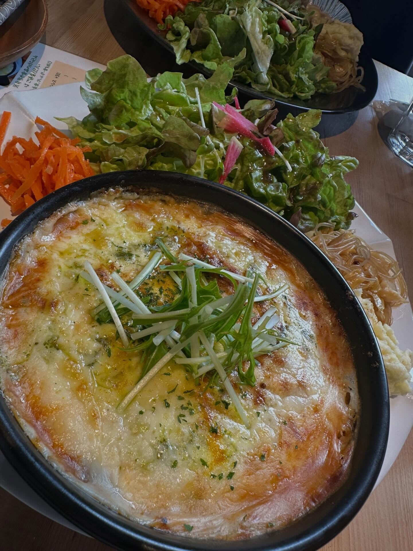 【おしゃれなカフェでランチ】