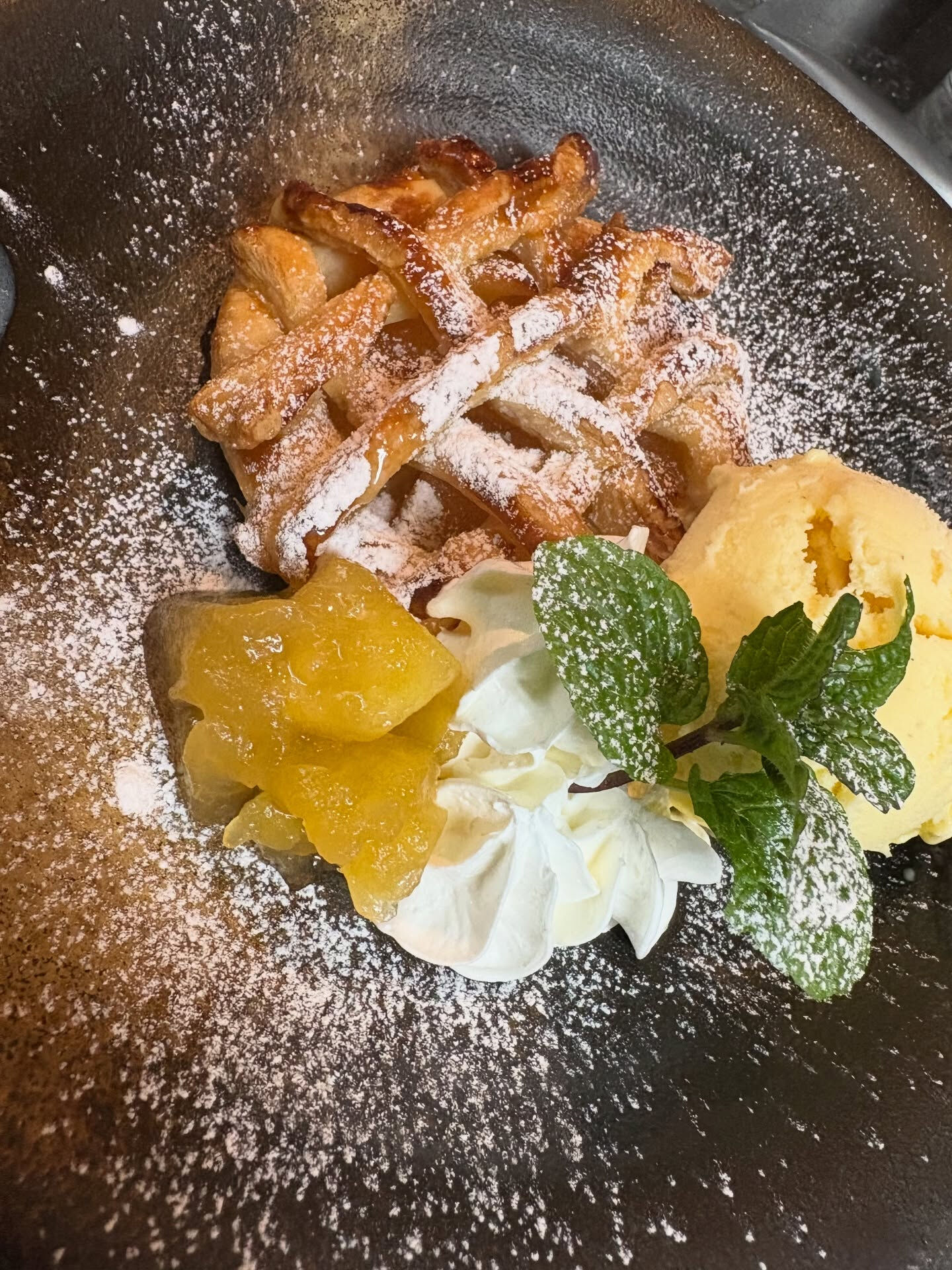【ぶちゃいくなアッポーパイ🍎🥧】