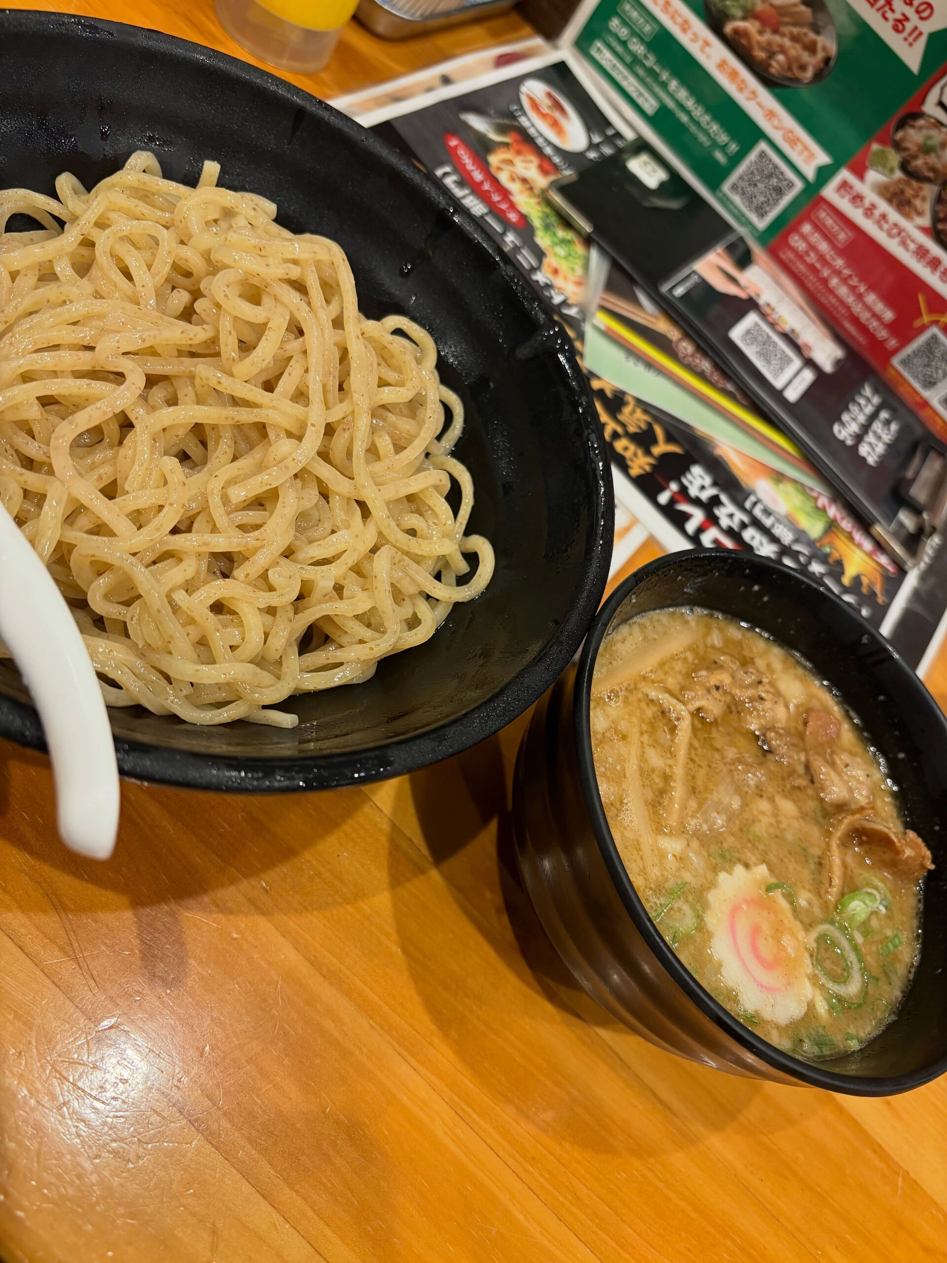 【夜中にこってりラーメンで、滅】