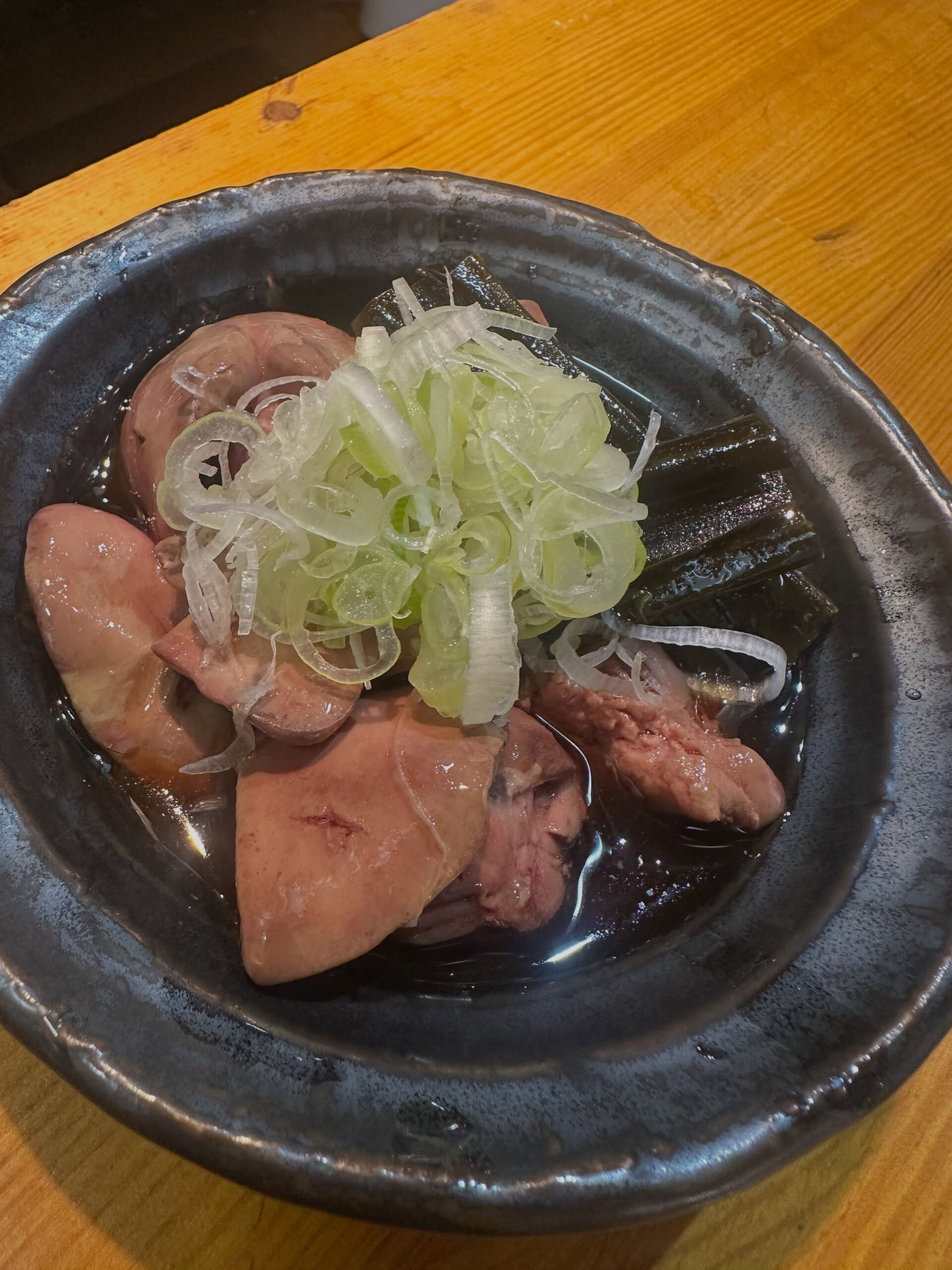 【ぷりぷりレバーがうまい】