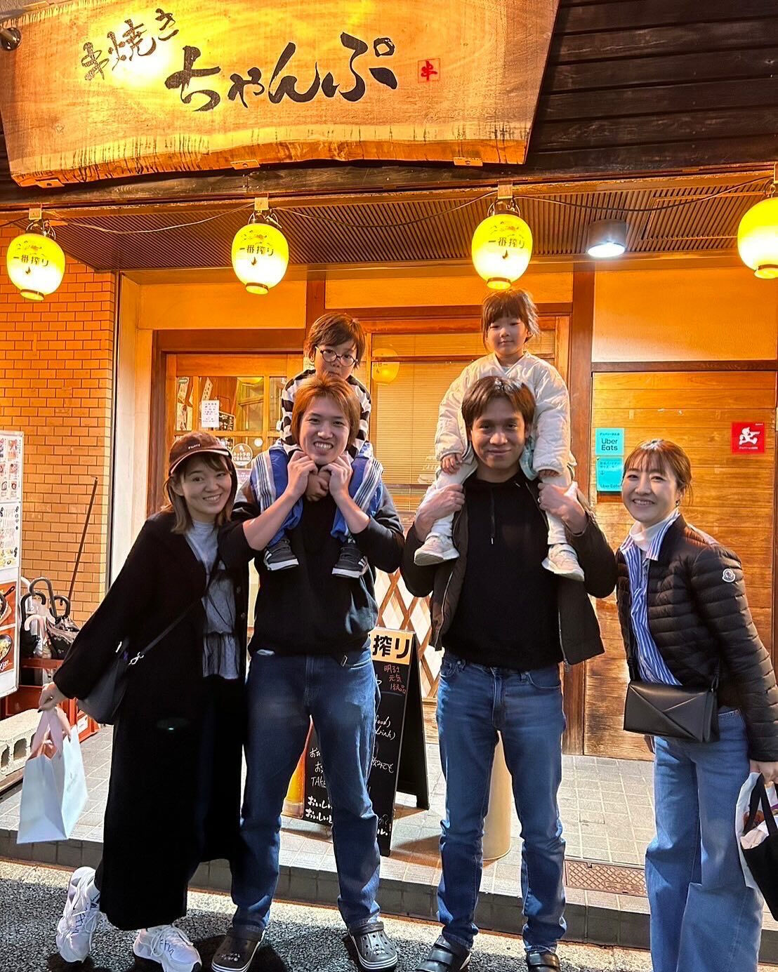 【こんな笑顔もっと私にも見せて欲しいわ】